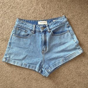 PacSun light wash jean shorts